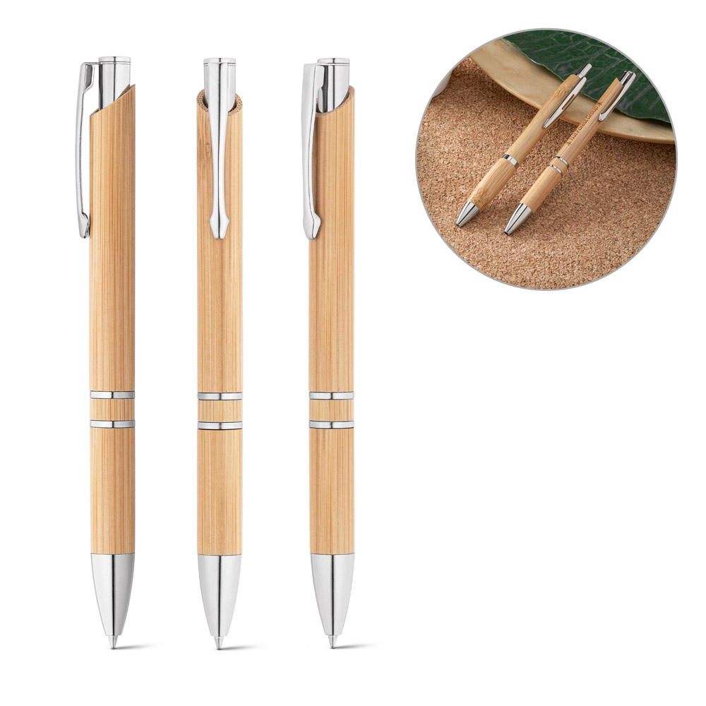 SPBrindes Corporativos - BETA BAMBOO. Caneta esferográfica em bambu com escrita em azul