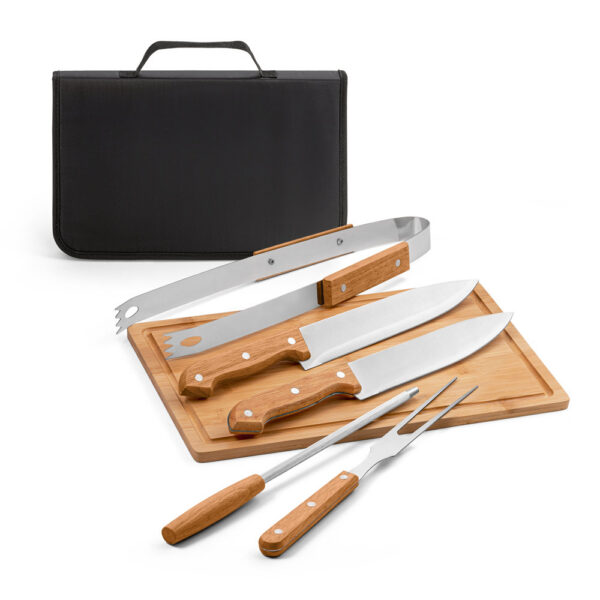 SPBrindes Corporativos - GARLIC KING. Kit churrasco em estojo de 210D com tábua em bambu e 5 utensílios em aço inox e madeira