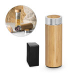 SPBrindes Corporativos - NATUREL. Garrafa térmica em aço inox 90% reciclado e bambu