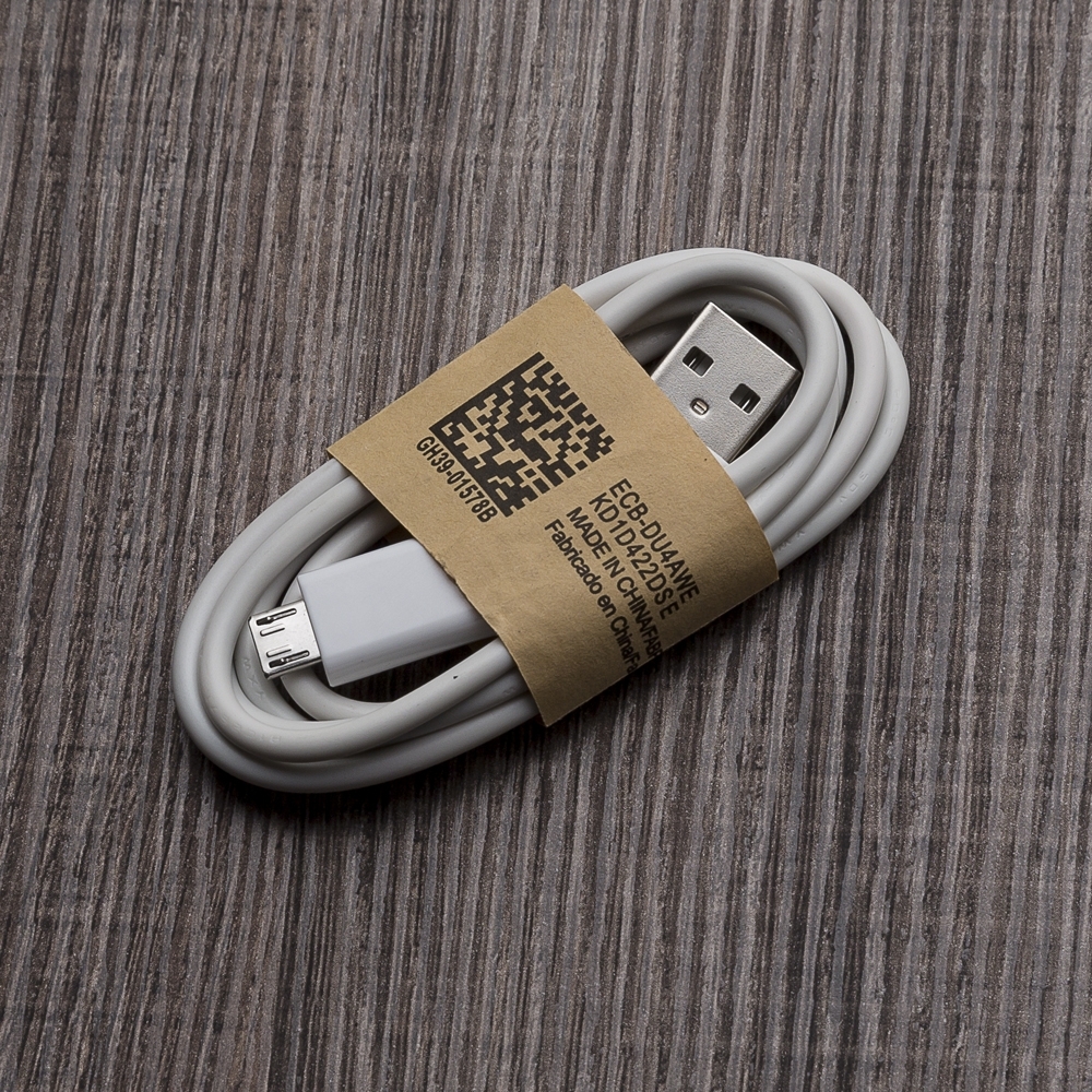 SPBrindes Corporativos - CABO DE DADOS USB V8